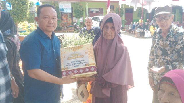 Ikatan Alumni Pelajar/ SMP N 1 Sungai Geringging Lintas Riau Sukses Adakan Acara Pembagian Sembako Tahun 2025.