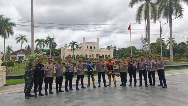 Kapolres Siak Tinjau Pos Terpadu Istana Siak dalam Rangka Operasi Ketupat Lancang Kuning 2025