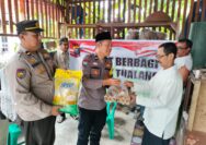 Polsek Tualang Jumat Berbagi, Bagikan Bantuan Sembako Kepada Warga.