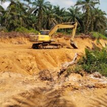 Galian C Ilegal Bebas Dan Merajalela Di Garuda Sakti Km11 APH Setempat Bungkam Dan Tutup Mata