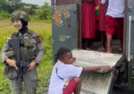 Patroli Humanis Ops Damai Cartenz-2025 di Kenyam: Semangat Kartini dalam Pengamanan dan Kepedulian Sosial