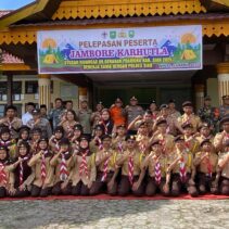 KAPOLRES SIAK PIMPIN APEL PELEPASAN KONTINGEN KWARCAB 09 SIAK UNTUK MENGIKUTI JAMBORE KARHUTLA RIAU 2025