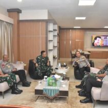 Pangdam I/Bukit Barisan Lakukan Kunjungan Kerja dan Silaturahmi ke Polda Riau. 