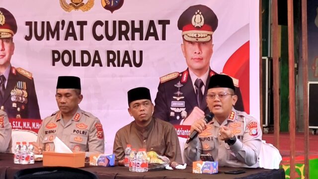 Polda Riau Jawab Harapan Masyarakat dalam Kegiatan Jumat Curhat di Taman Rekreasi Alam Mayang