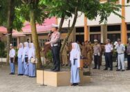 Dirlantas Polda Riau Pimpin Upacara di SMKN 7 Pekanbaru, Sosialisasikan Tertib Lalu Lintas dan Green Policing