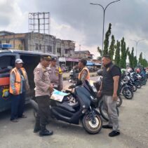 Cegah Gangguan Kamtibmas, Polsek Tualang Patroli di Pasar Tuah Serumpun dan Jalan Bunut