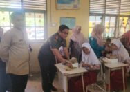 Dukung Asta Cita Presiden RI, Koramil 04 Lengayang Salurkan Makan Gizi Gratis di SDN 29