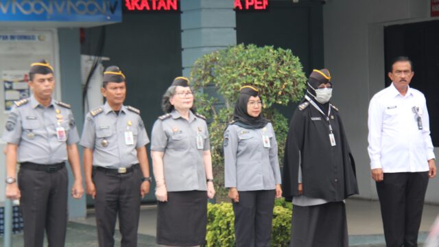 Apel Pagi Pegawai Lapas Kelas IIA Pekanbaru, Kakanwil Tekankan Disiplin dan Deteksi Dini Gangguan Kamtib