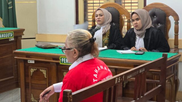 Sidang Dugaan Dosen Bunuh Suami, Terdakwa Ngotot Rusman Situngkir Korban Lakalantas