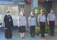 Lapas Kelas IIA Pekanbaru Gelar Apel Pagi Sekaligus Berikan Penghargaan kepada Pegawai Berprestasi