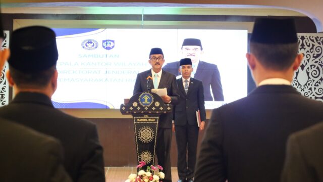 Kalapas Pekanbaru Hadiri Pengambilan Sumpah Jabatan dan Pelantikan Pejabat Manajerial di Lingkungan Kanwil Ditjenpas Riau