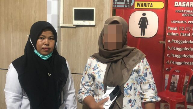 Petugas Penggeledahan LAPAS Bangkinang Berhasil Gagakan Upaya Penyelundupan Handphone 