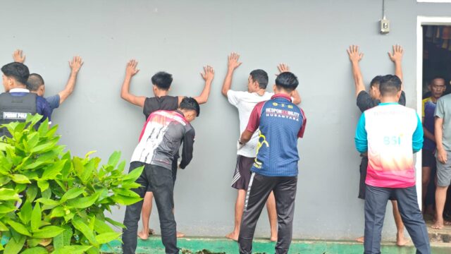 Deteksi Dini Gangguan KAMTIB, RUTAN Rengat Razia Blok Hunian WBP