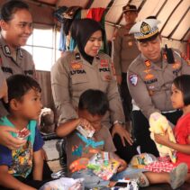 Pulihkan Luka Psikologis Pasca kerusuhan, Polres Siak Gelar Trauma Healing untuk Korban di Tenda Pengungsian PT SSL