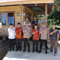 Dalam rangka Hut Hhayangkara ke - 79 Kapolres Kep. Mentawai Resmikan Mushala Al-Fatihah di Dusun Berkat