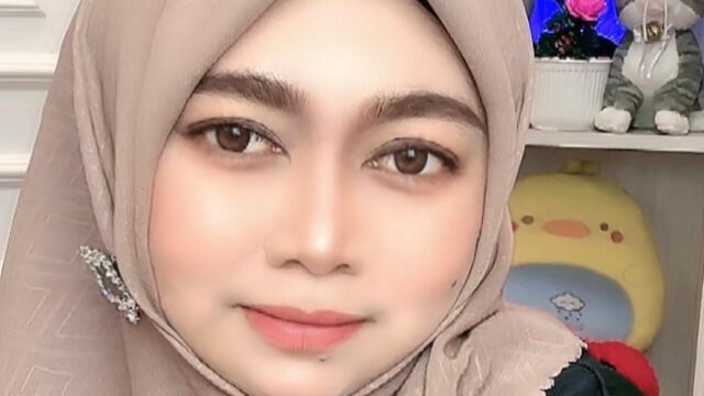 Mena Naren Penyanyi Minang Sudah Lama Vakum, Sekarang Kembali Beraksi Dengan Tiktok Dan Youtube