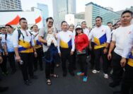 Jelang Hari Bhayangkara, Kapolri Sapa dan Berbaur dengan Masyarakat di CFD Jakarta