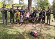 Satgas Ops Damai Cartenz Gelar Patroli Dan Pelayanan Kesehatan Di Distrik Siepkosi