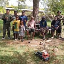 Satgas Ops Damai Cartenz Gelar Patroli Dan Pelayanan Kesehatan Di Distrik Siepkosi