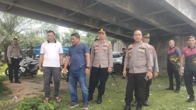 Kapolres Kuatan Singingi Memastikan Kesiapan Akhir Lokasi Pacu Jalur Rayon III Digelar di Tepian Rajo, Desa Pauh Angit