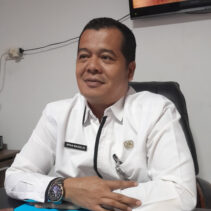 Masyarakat Pekanbaru Puas Dengan Pelayanan dan Pencerahan dari Dr. Irfan Maidelis M.Pd Kabid SMP Disdik Kota Pekanbaru