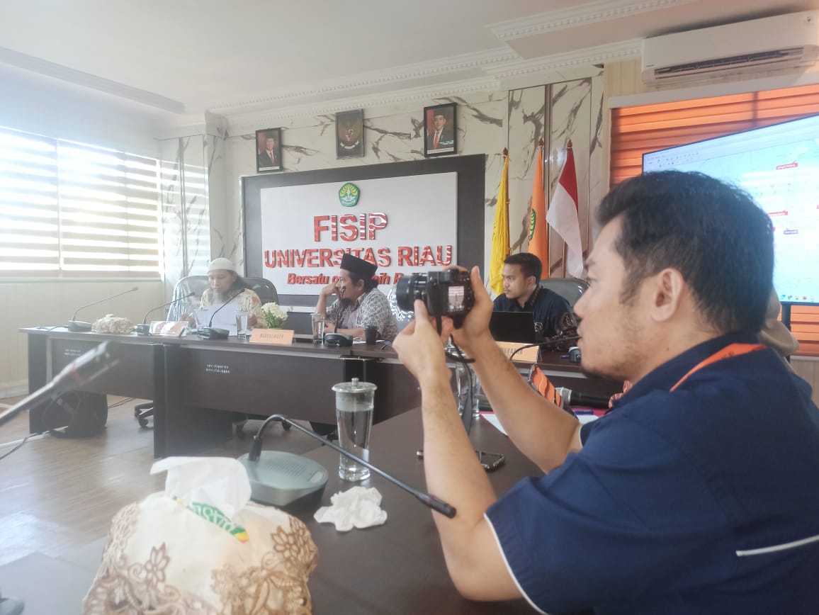 Rusdi Bromi : Suku Talang Mamak Antara Kepunahan Identitas dan Harapan Pengakuan