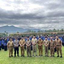 Serahkan SK CPNS Formasi Tahun 2024, Bupati Benny Dwifa Tekankan Profesionalisme dan Amanah Dalam Bertugas