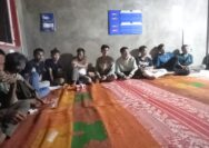 Rancang Agenda Meriahkan HUT ke-80 RI Puluhan Pemuda Dusun Pematang Jao Bukit Gombak Adakan Rapat