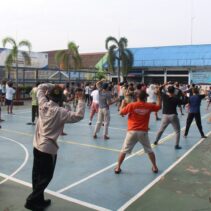 Sabtu Sehat Sabtu Semangat, Warga Binaan Lapas Pekanbaru Rutin Laksanakan Senam Bersama