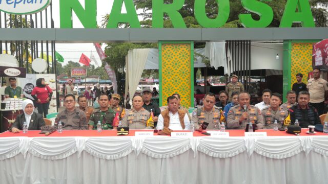 Polda Riau Gelar Konferensi Pers Pengamanan Pacu Jalur 2025 di Kuansing