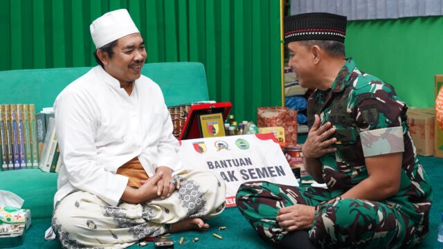 Menjalin Kedekatan dengan Ulama, Pangdam V/Brawijaya Lakukan Kunjungan Silaturahmi ke Ponpes Walisongo Situbondo
