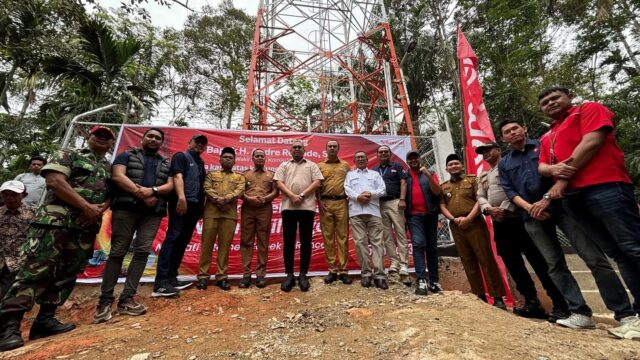 Bentuk Kolaborasi Pamkab Sijunjung bersama Wakil Ketua Komisi VI DPR RI Andre Rosiade, Nagari Silongo Lubuk Tarok Bebas Blank Spot