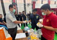 Tes Urine Rutin, Lapas Kelas IIA Pekanbaru Pastikan WBP Bersih dari Narkoba Tes Urine Rutin, Lapas Kelas IIA Pekanbaru Pastikan WBP Bersih dari Narkoba