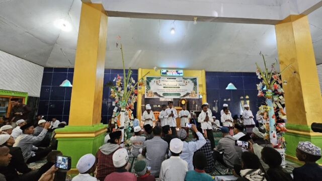 Maulid Nabi Muhammad SAW 1447 H/2025 Satgas Yonif 521/DY Bertempat di Masjid Al-Istiqomah Distrik Walesi Maulid Nabi Muhammad SAW 1447 H/2025 Satgas Yonif 521/DY Bertempat di Masjid Al-Istiqomah Distrik Walesi