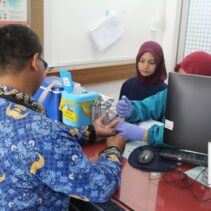 Wujud Kepedulian Terhadap Sesama di Hari Bakti Imipas ke-1, Lapas Pekanbaru Gelar Donor Darah