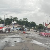 Jalan M Yamin Muaro Berlubang, Ancam Keselamatan Pengguna Jalan