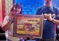 Pimpinan Redaksi Lingkup Peristiwa Ucapkan Selamat Anniversary Ke 1 Untuk Frans Pengacara PT Palma Agung betua Dan Eci Pimred cbcpos