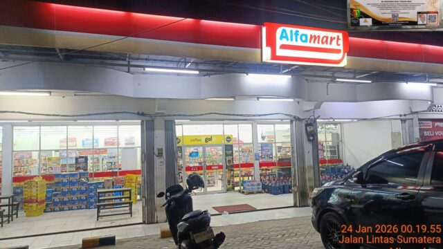 ‎Sulit Akses Toilet, Warga Keluhkan Pelayanan Alfamart di Jalan Yos Sudarso simpang Perawang