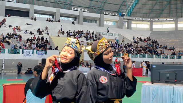 Luar Biasa duo pelajar putri dari SMAN 5 Pekanbaru mengukir prestasi " Ajang Beladiri Sumatra Open