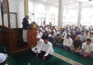 Walau kondisi Hujan, Masjid Ar Rahman Membeludak Ikuti Pelaksanaan Sholat Idul Fitri 1447