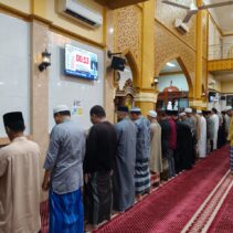 Kapolsek Dan Camat Tualang Subuh Keliling di Masjid Jami’ Darussalam, Ajak Warga Jaga Kamtibmas