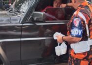 KOTI MPC PEMUDA PANCASILA Kota PEKANBARU Melalui Unit Provost Bagikan Takjil di Sidomulyo