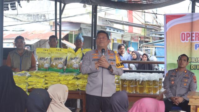 Operasi Pasar Murah: Warga Pelalawan Antusias Belanja Bahan Pangan