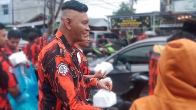 Pemuda Pancasila PAC Marpoyan Damai Berbagi Takjil, Pererat Solidaritas Kader di Bulan Ramadhan