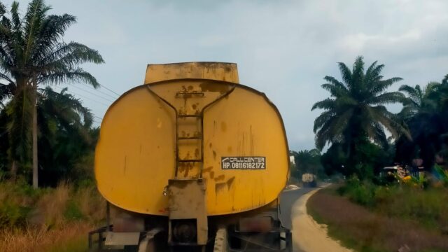 Masyarakat Resah, Mobil Tronton Dari PKS PT.Swasti sidhi amagra Bina Baru Harus Ditertibkan 