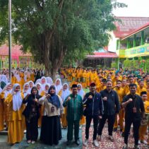 TEKANKAN BAHAYA DUNIA DIGITAL , INFINITY CENTER LAKUKAN SOSIALISASI DI SMA NEGERI 9 PEKANBARU